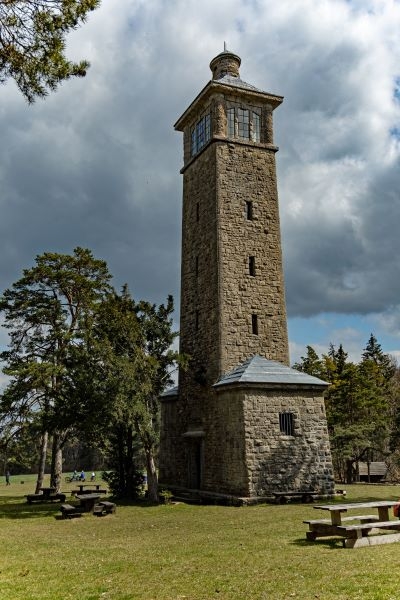 Der Carolinenturm ist das zweite Ziel beim Thüringer Drei-Türme-Weg.  | © AdobeStock | Gerhard Köhler