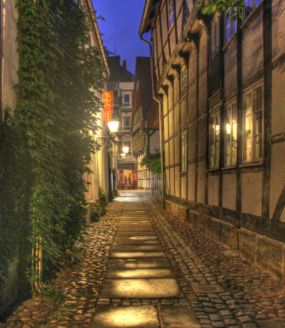 Magniviertel Braunschweig bei Nacht | © Denis Braun / Adobe Stock