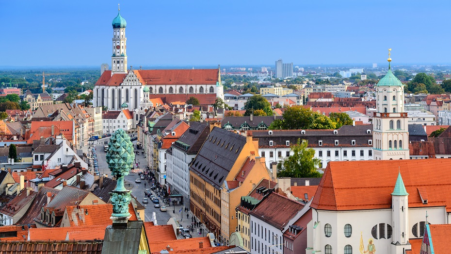 Standort Augsburg Arbeitsgericht | © istockphoto.com - SeanPavonePhoto